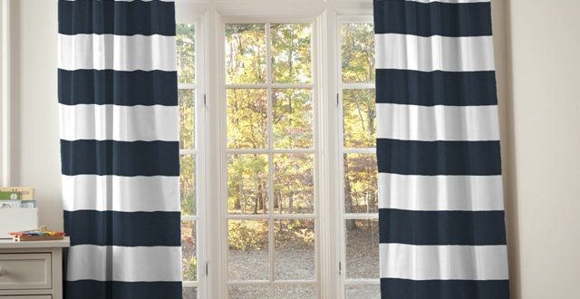 Create a romantic ambience to your room with blue and white curtains ...