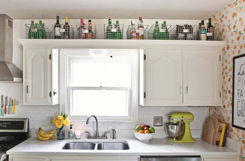 small kitchen storage (image credit: a beautiful mess) KQLMNDM