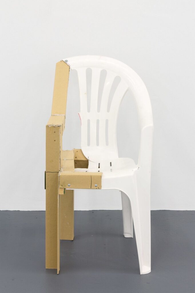 1712210191_Plastic-Chairs.jpg