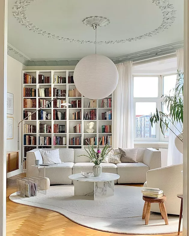 Transform Your Space with White
Bookshelves