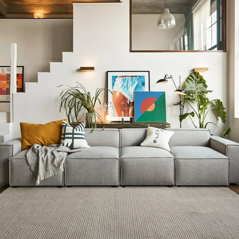 The Versatile Elegance of a Gray Sofa:
How to Style and Decorate with Neutral Tones