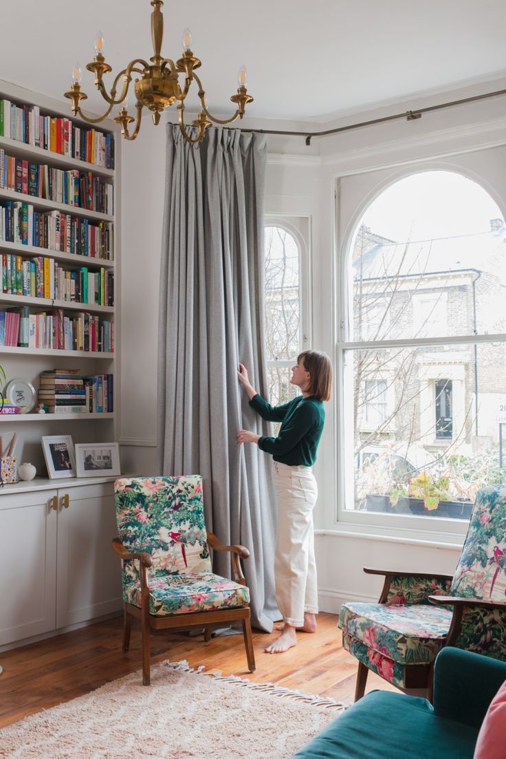 Creative Ways to Hang Bay Window Curtains