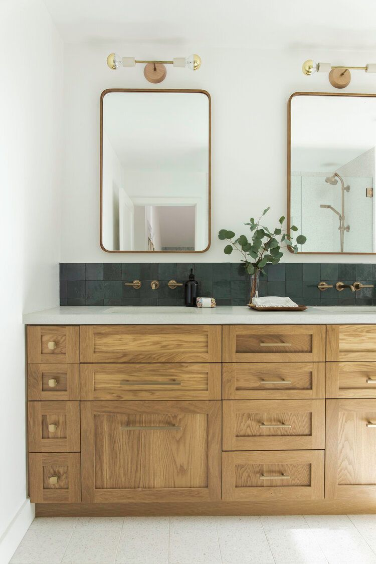 Design Inspiration: Stylish Double Sink
Vanity Ideas