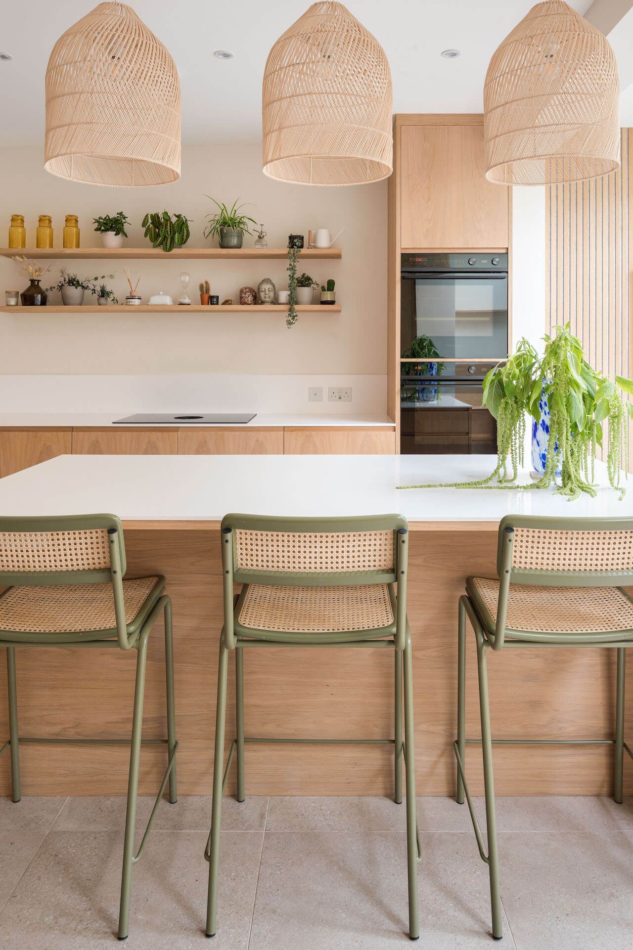 Upgrade Your Home Bar with Stylish
Kitchen Stools