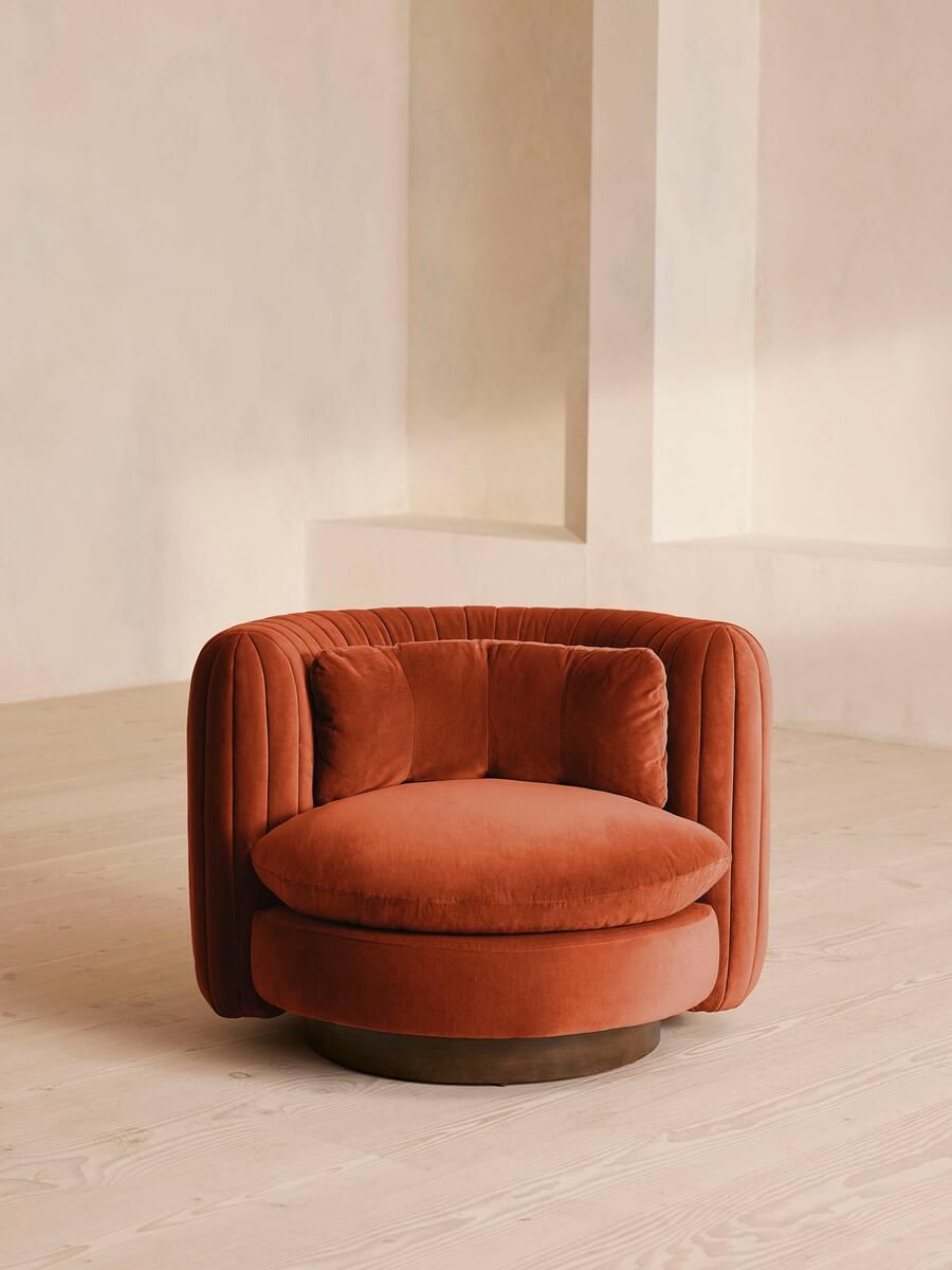 Must-Have Features of a Swivel Armchair