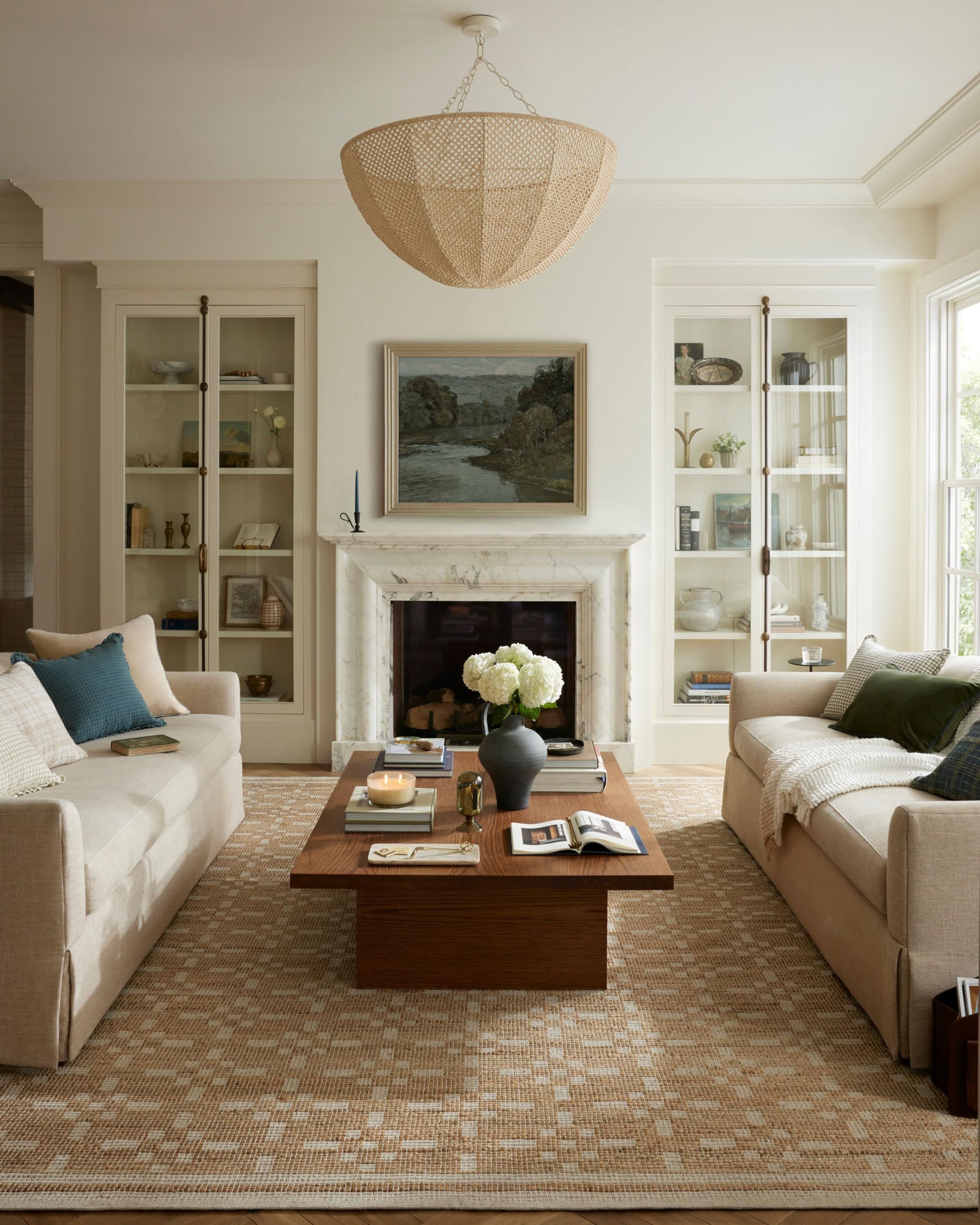 The Ultimate Guide to Choosing
Contemporary Area Rugs