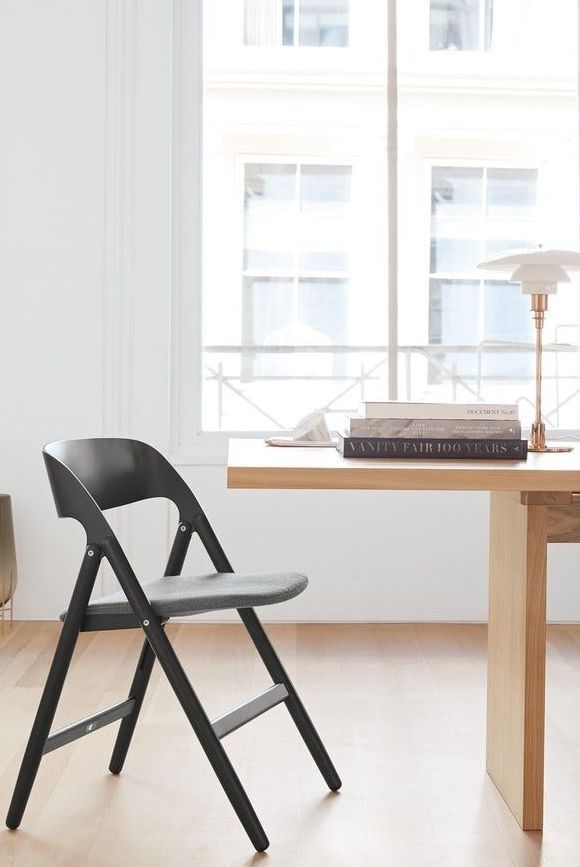 Streamline Your Dining Space with Folding
Chairs