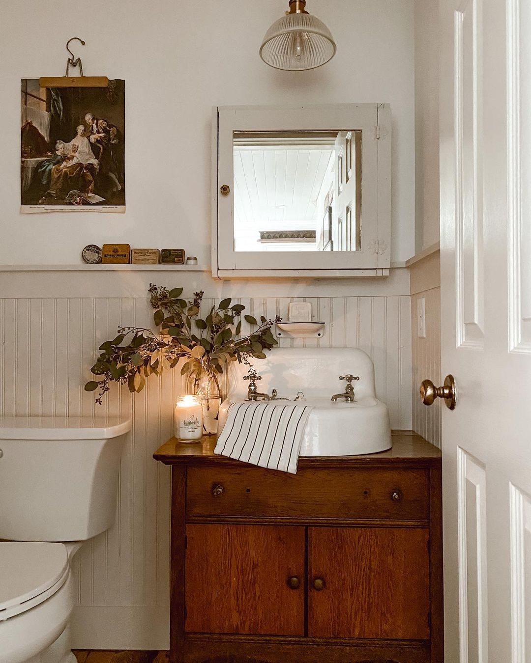 The Ultimate Guide to Choosing the
Perfect Sink Cabinet