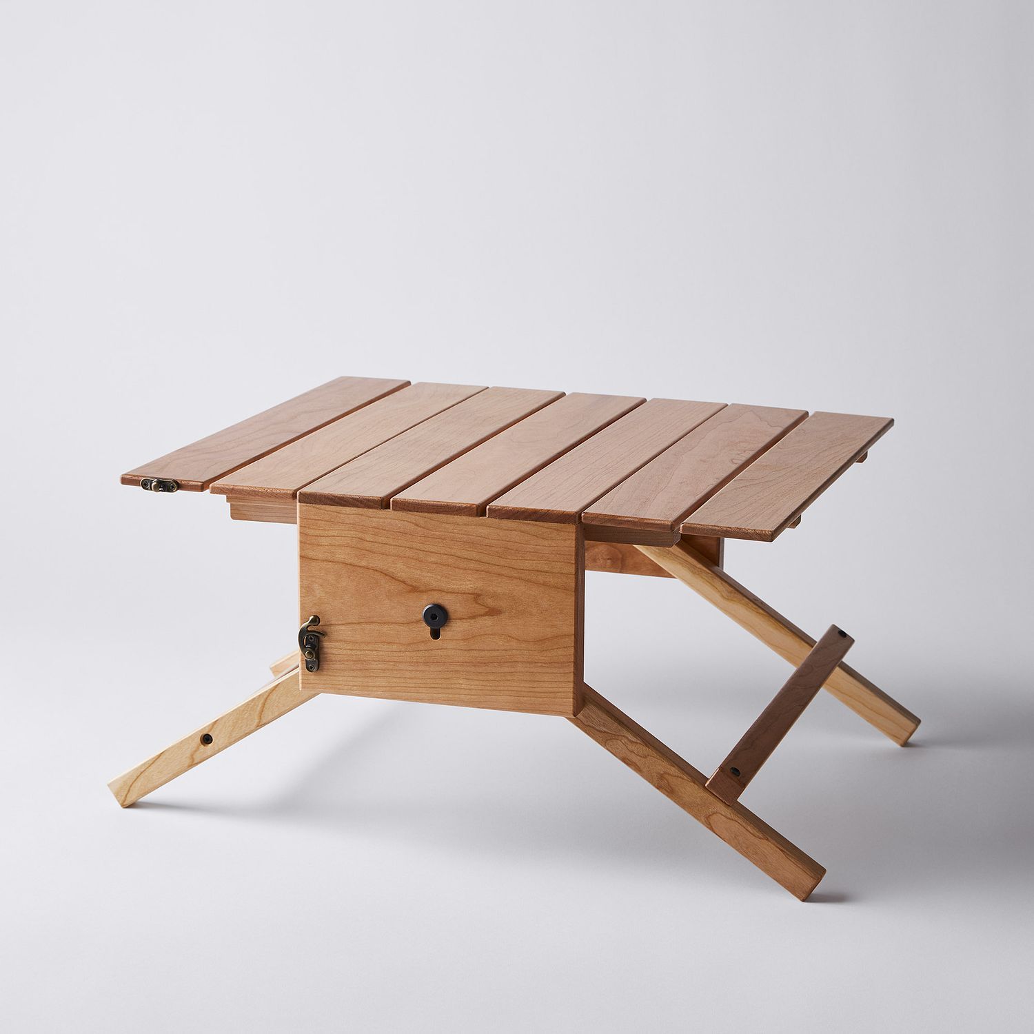 Elegance and Convenience: The Wooden
Folding Tea Table