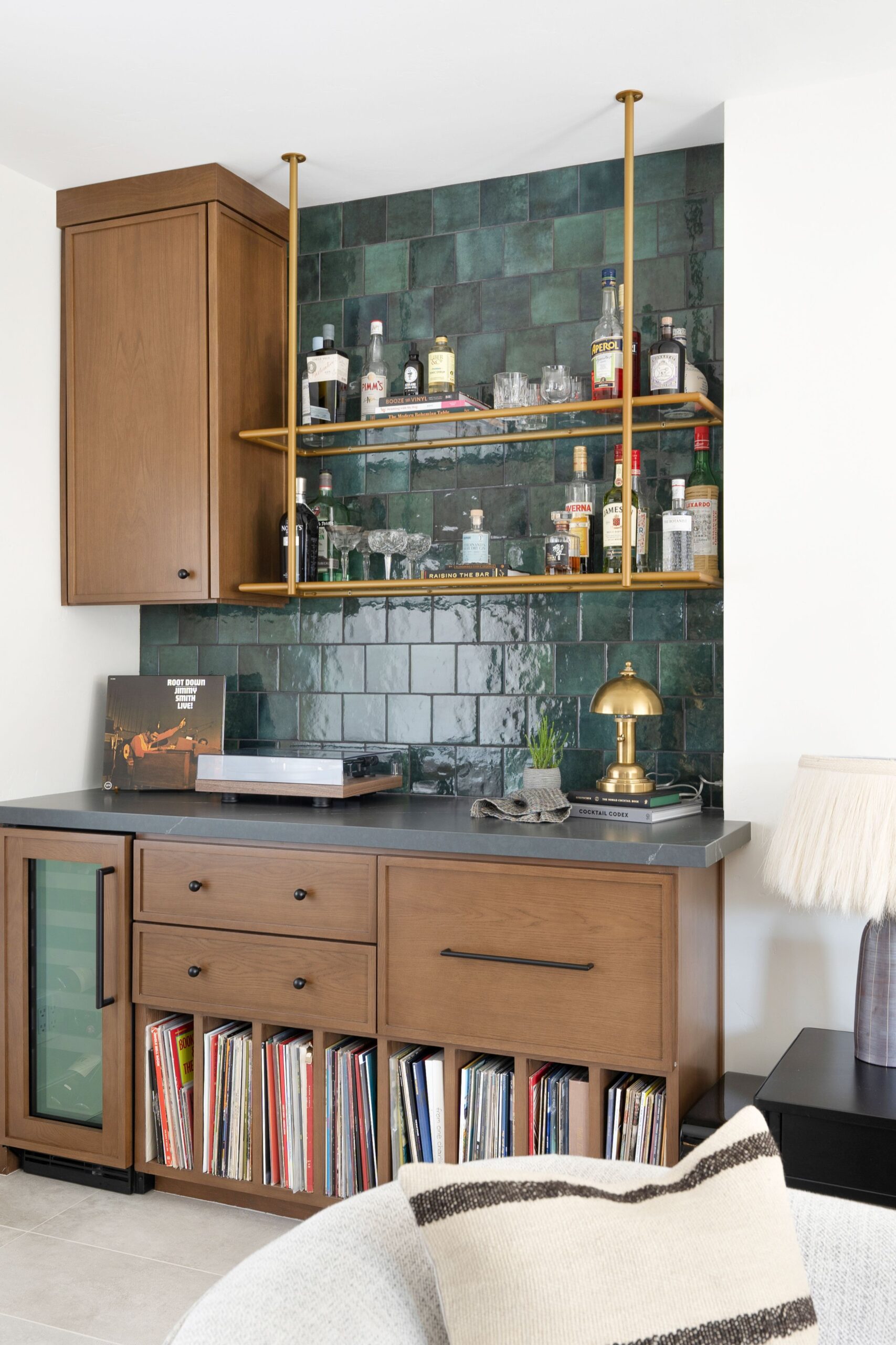 Incorporating Mid Century Modern Elements
into Your Home