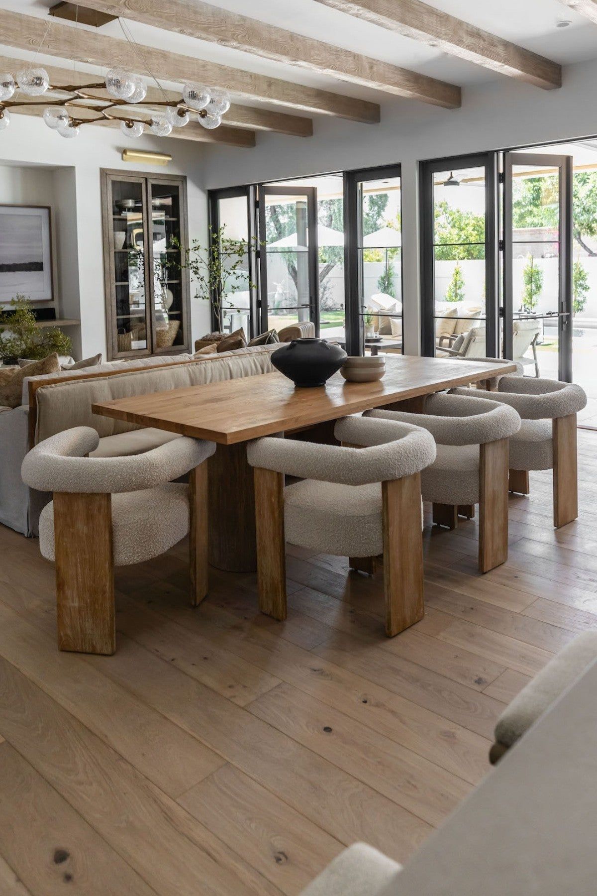 Trends in Dining Table Design for Modern
Homes