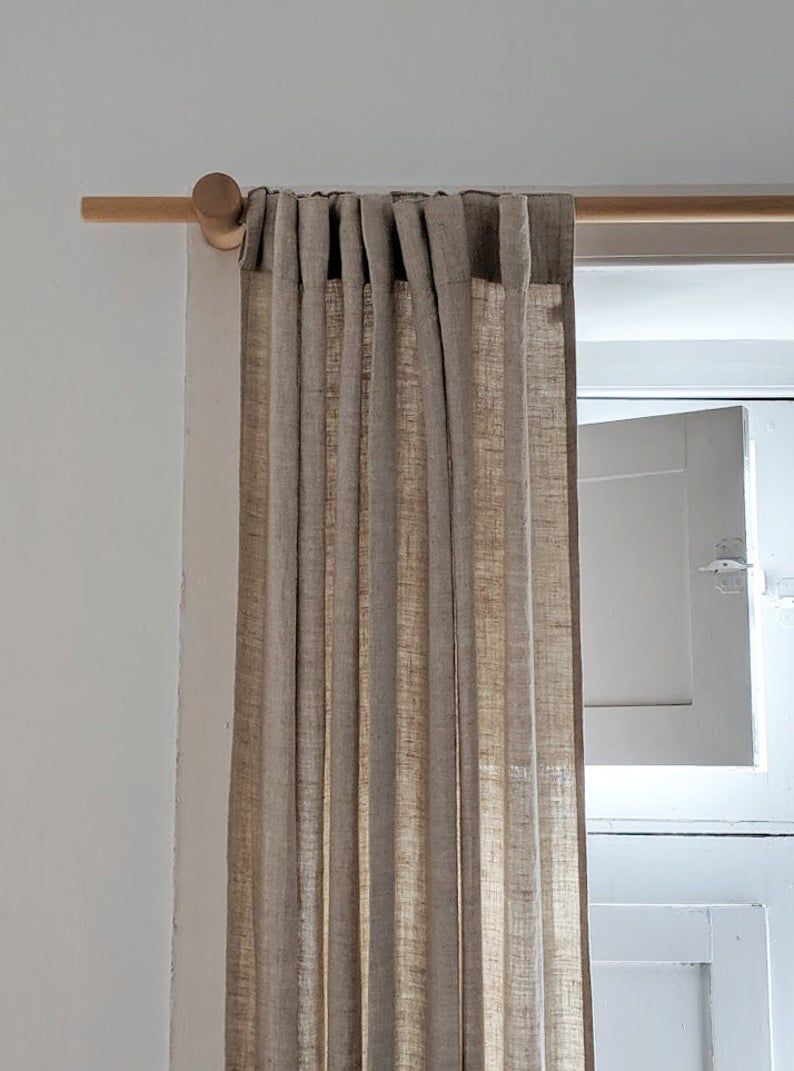 The Timeless Appeal of Wooden Curtain
Rods