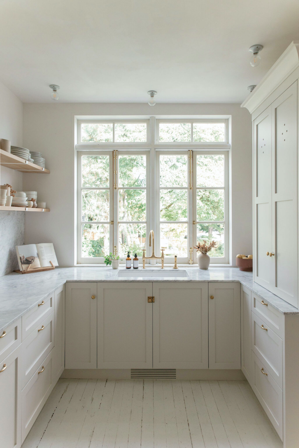 Maximizing Space in a Small Kitchen