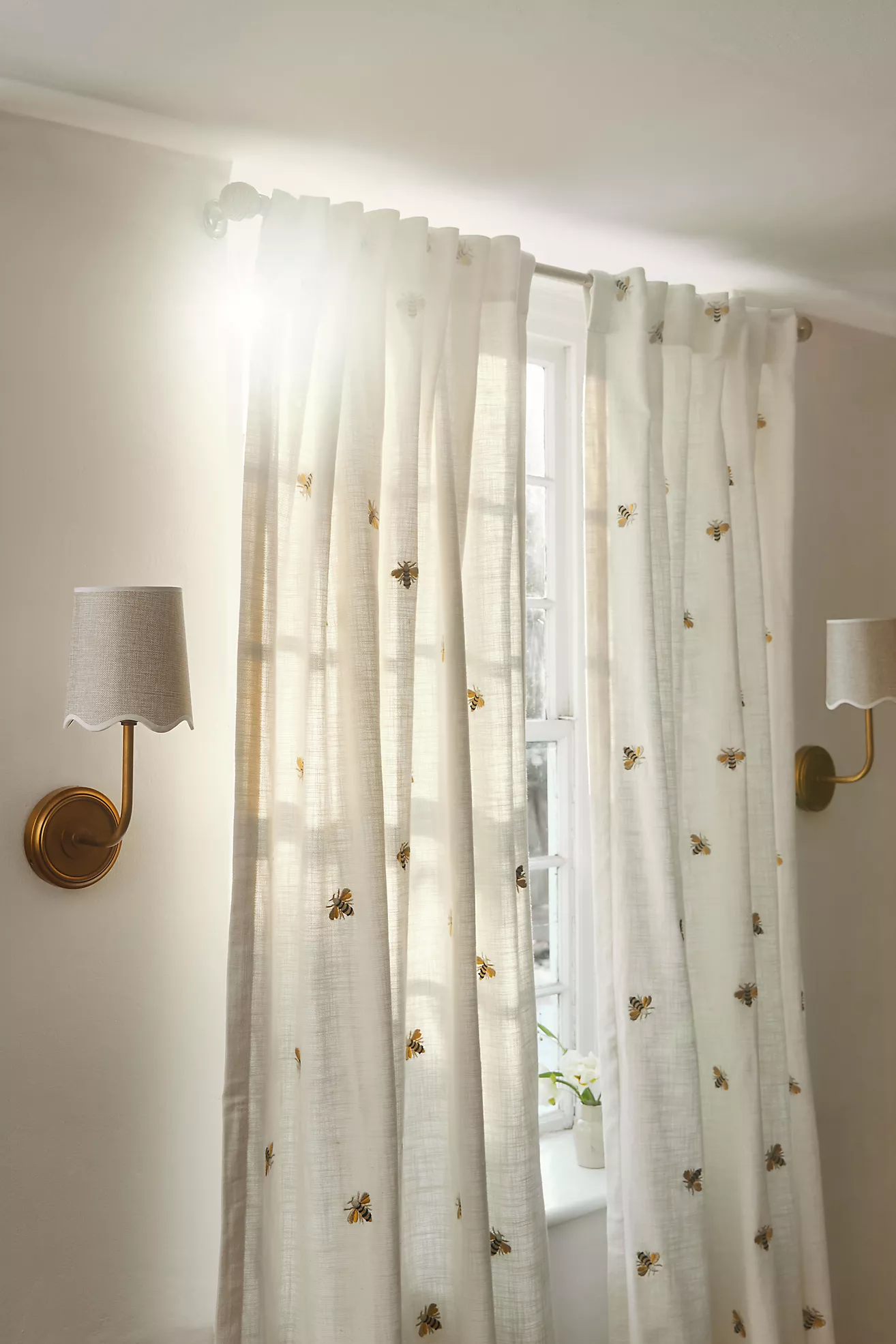 Must-Have Nursery Curtain Ideas for Your
Baby’s Room