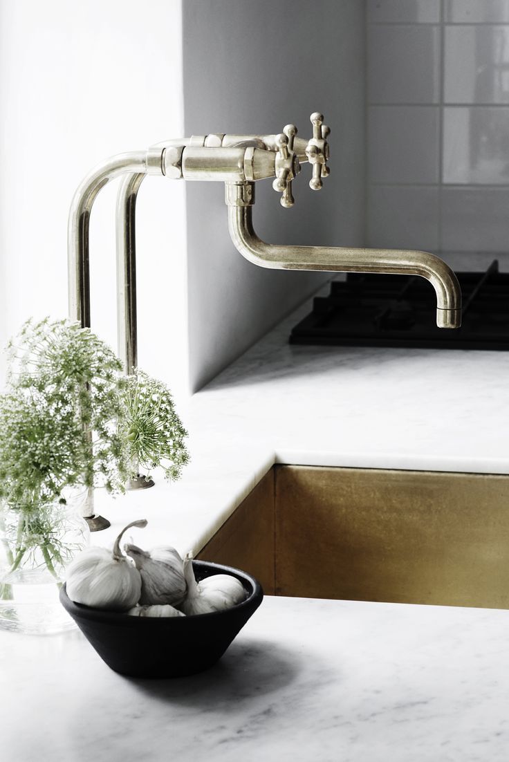 The Practicality and Style of Corner
Kitchen Sink Cabinets