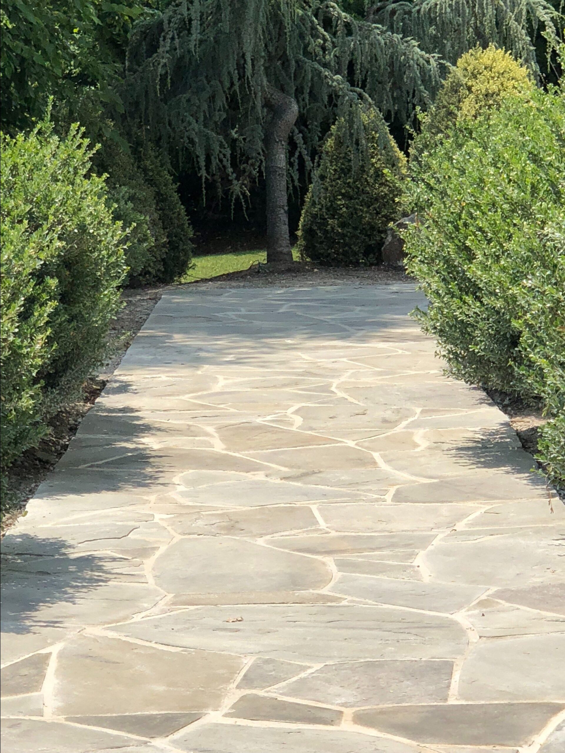 Enhance Your Outdoor Space with Beautiful
Paver Stones