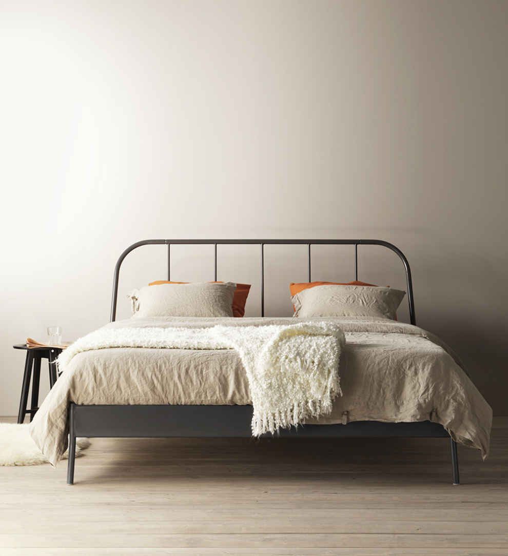 Tips for Selecting a Quality King Bed
Frame