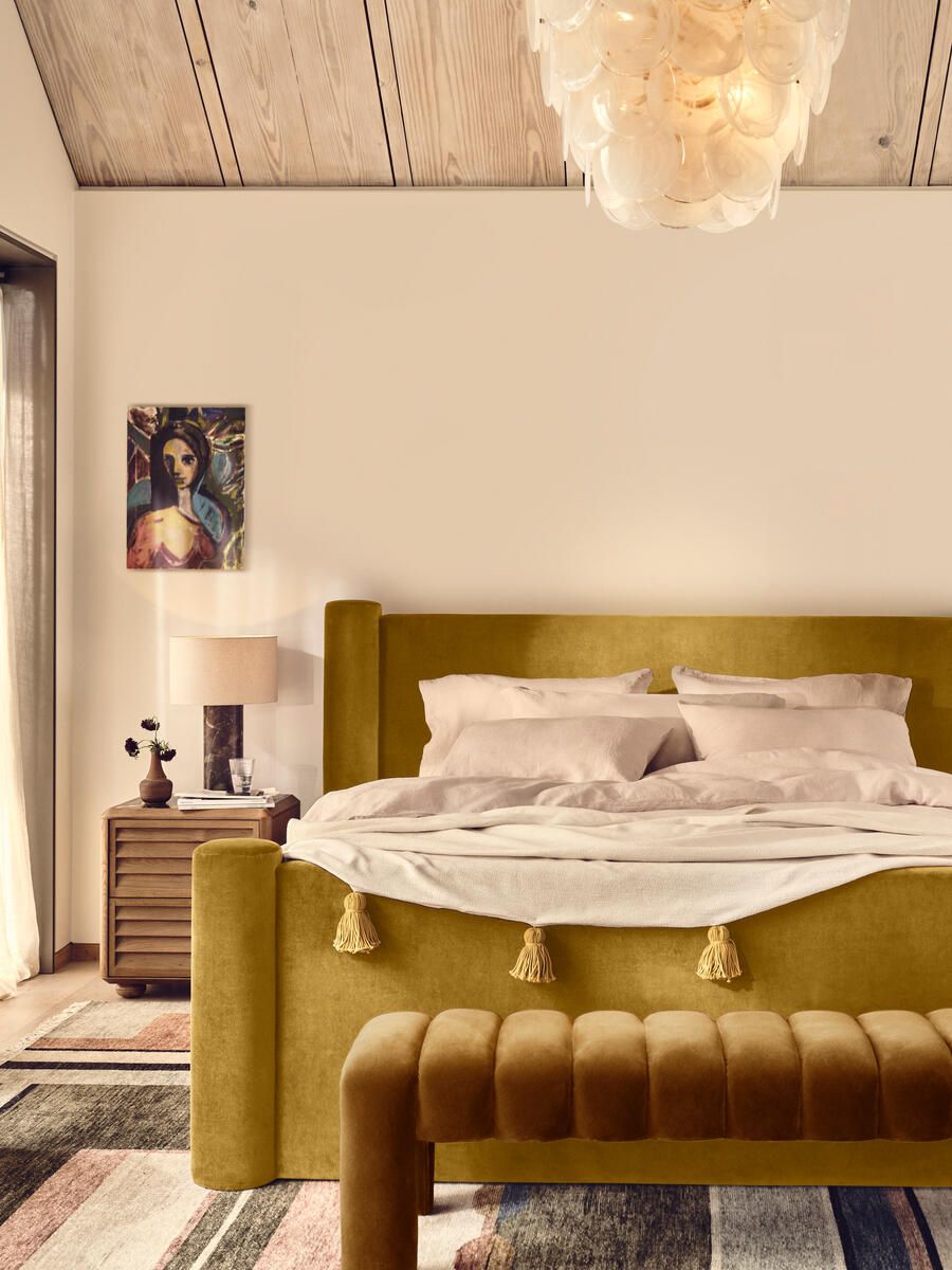 Create a Cozy Sanctuary with a King Size
Headboard and Frame