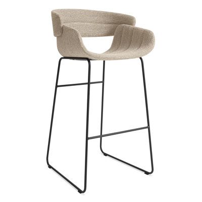 Upgrade Your Patio Seating with Outdoor
Bar Stools with Backs