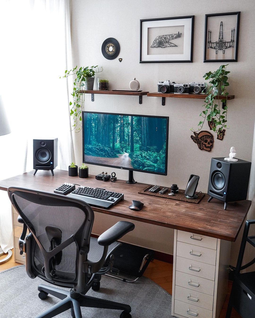 Ergonomic Gaming Computer Desks for
Maximum Comfort and Performance