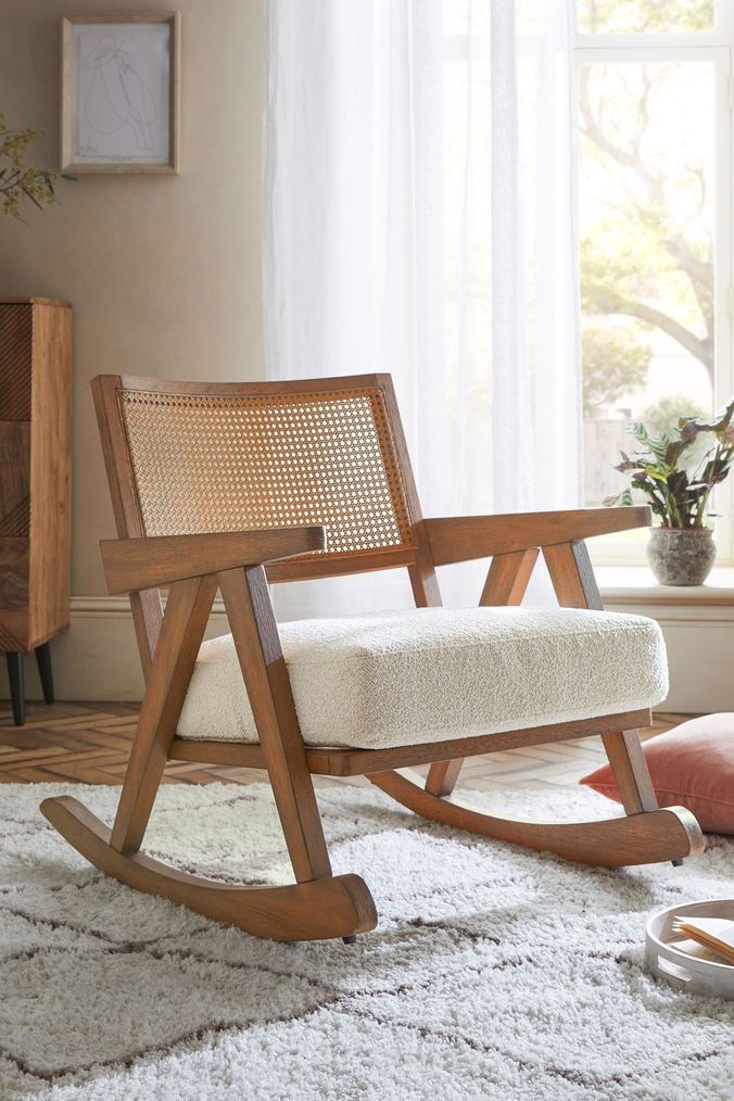 Wicker Rocking Chair Cushions: Tips for
Long-Lasting Comfort