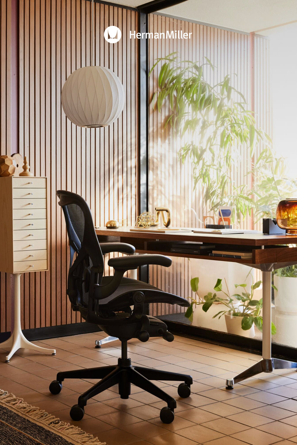 Why Ergonomic Office Chairs are Essential
for Workplace Health