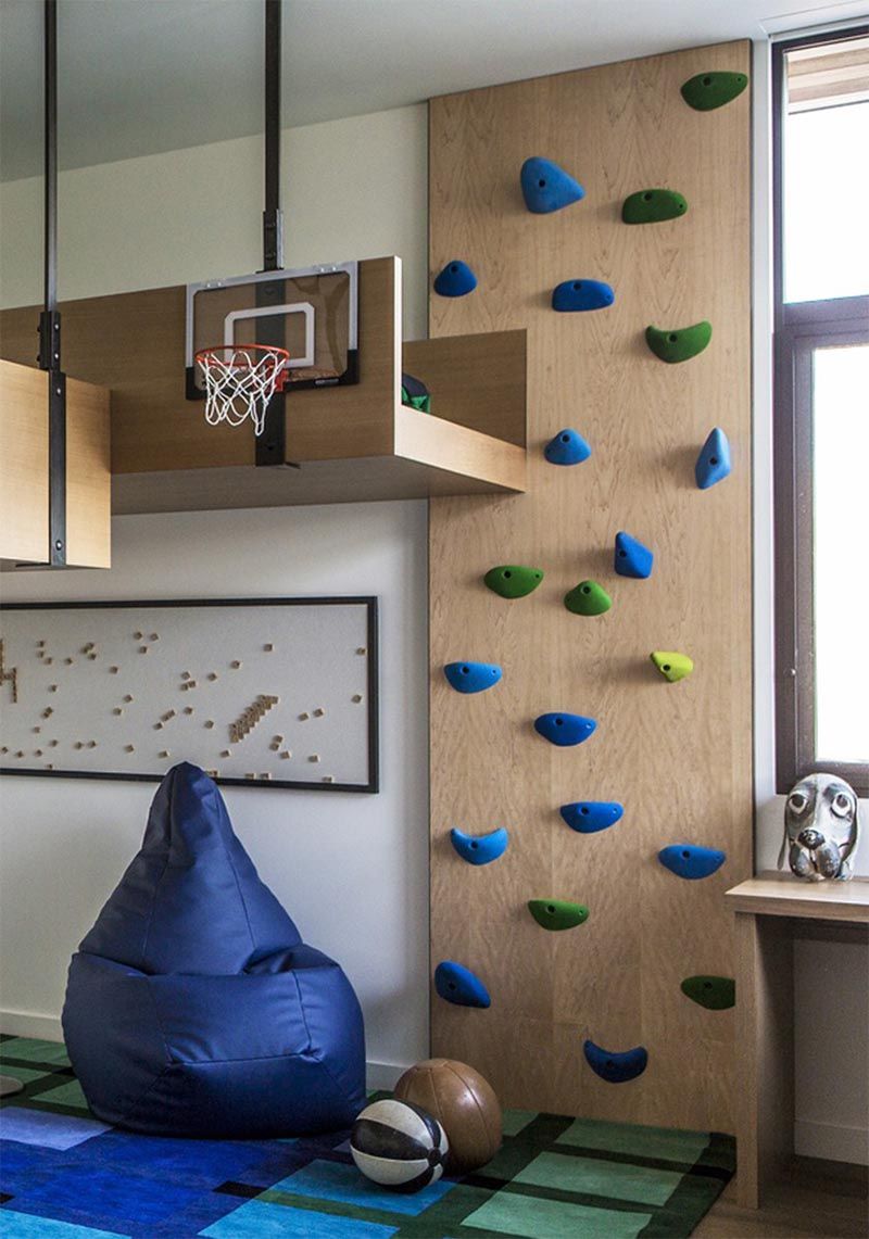 Creating Space-Saving Solutions with a
Kids Loft Bed