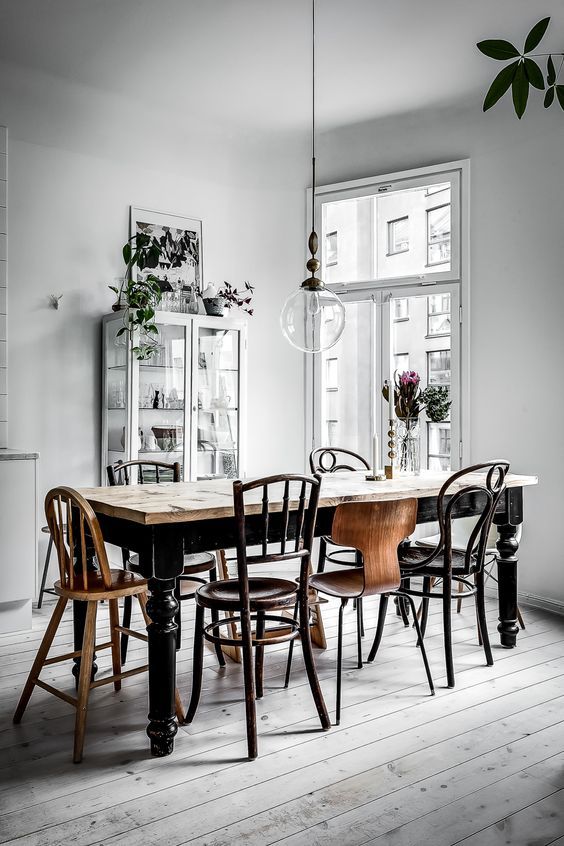 Trends in Contemporary Dining Chairs: A
Complete Guide