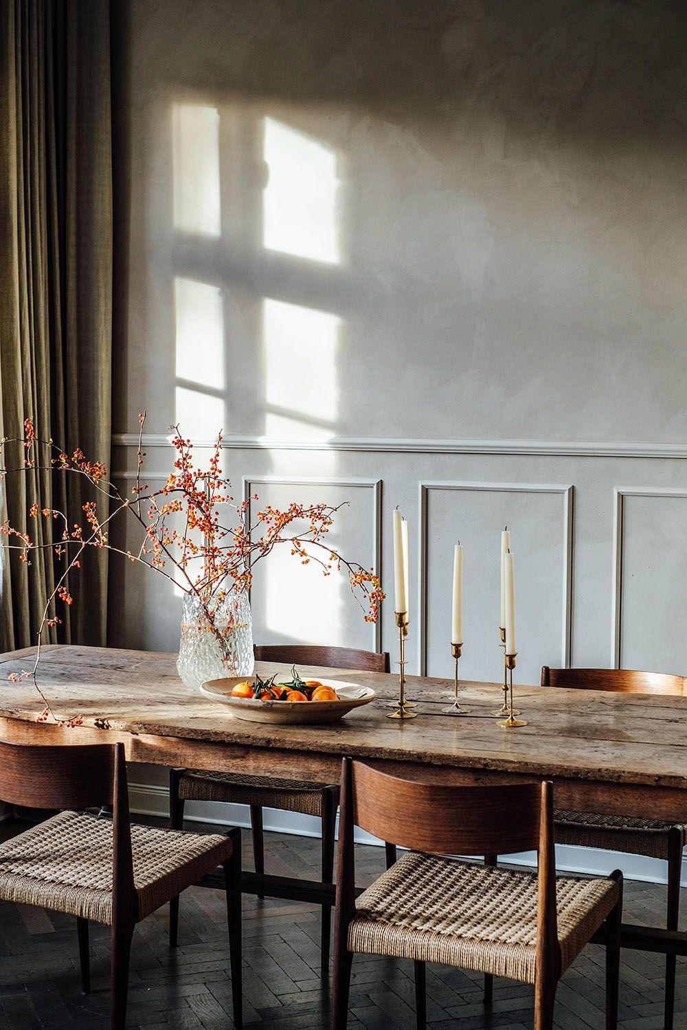 Tips for Selecting a Dining Table That
Fits Your Style