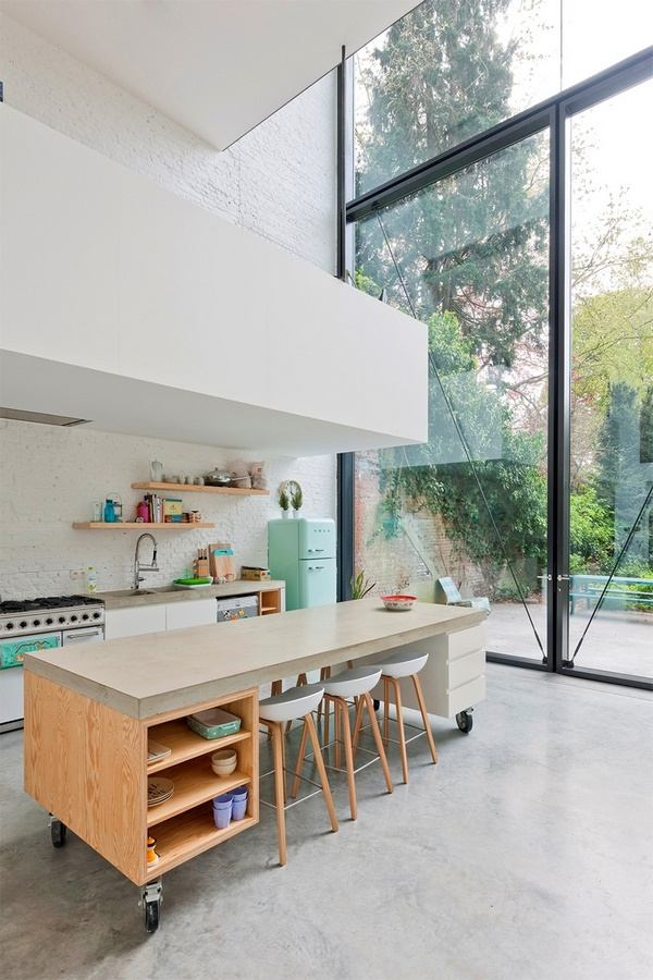 Creating a Family-Friendly Kitchen Island
with Seating