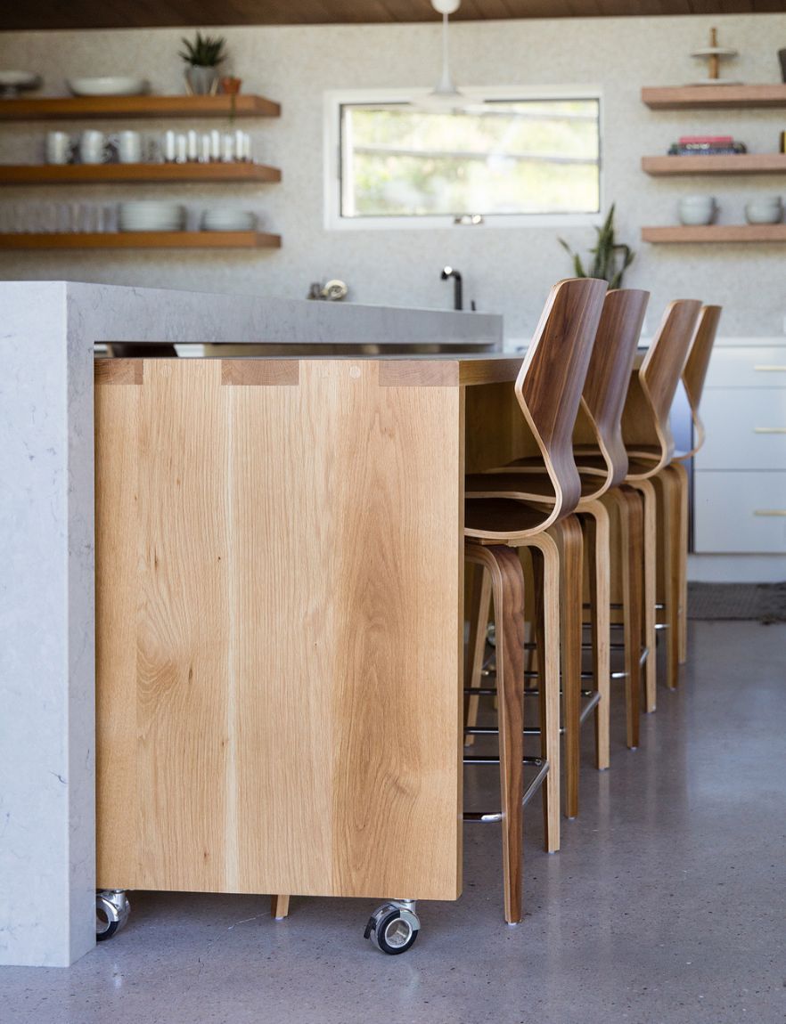 Creative Ways to Use a Kitchen Island in
Your Home