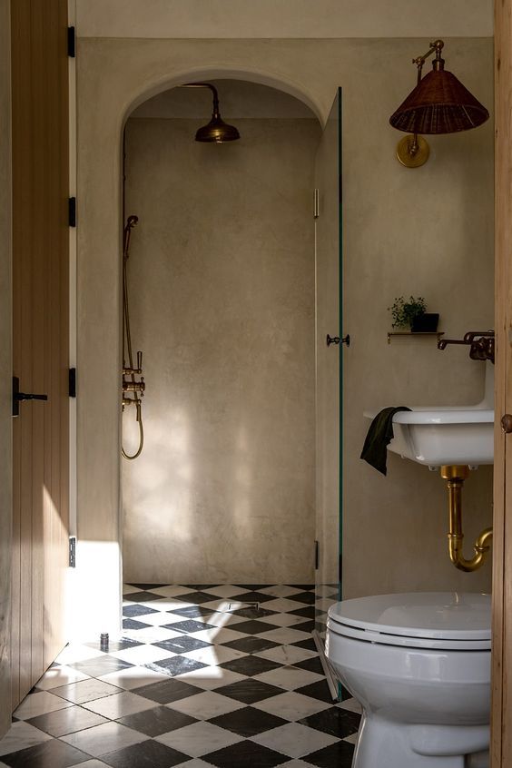 The Ultimate Guide to Choosing the
Perfect Bathroom Flooring