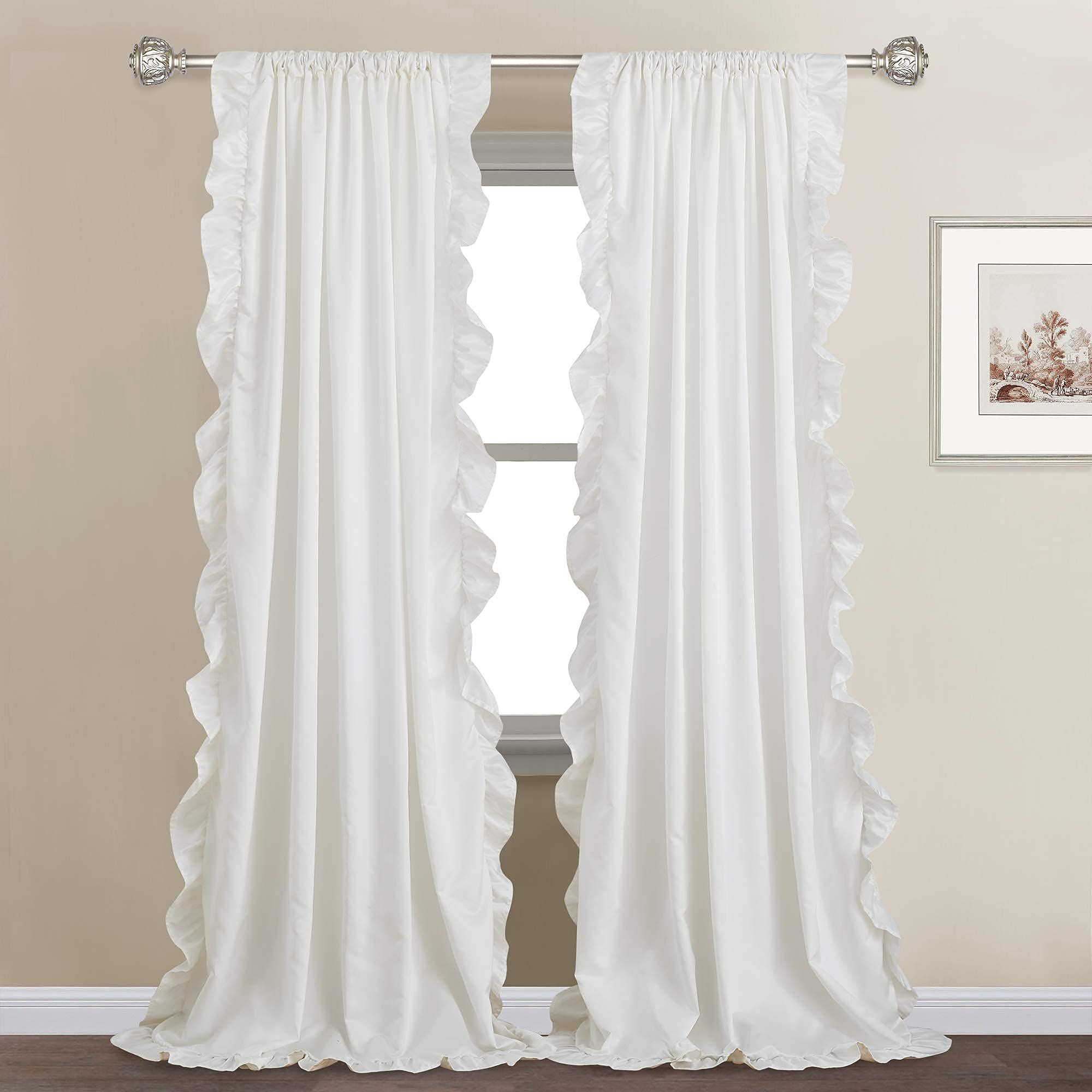 Understanding the Benefits of Faux Silk
Curtains