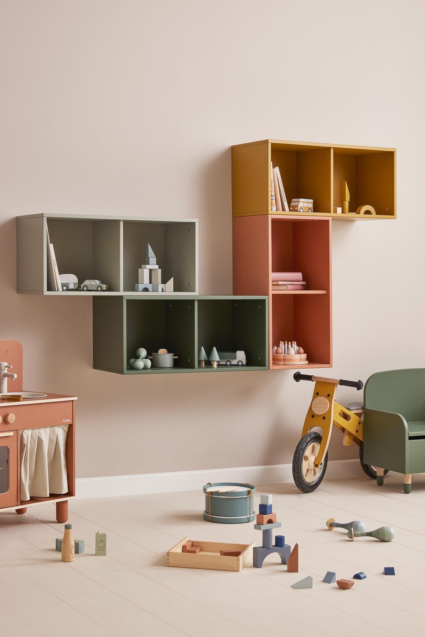 Innovative Space-Saving Solutions: The
Beauty of Wall-Mounted Bookcases