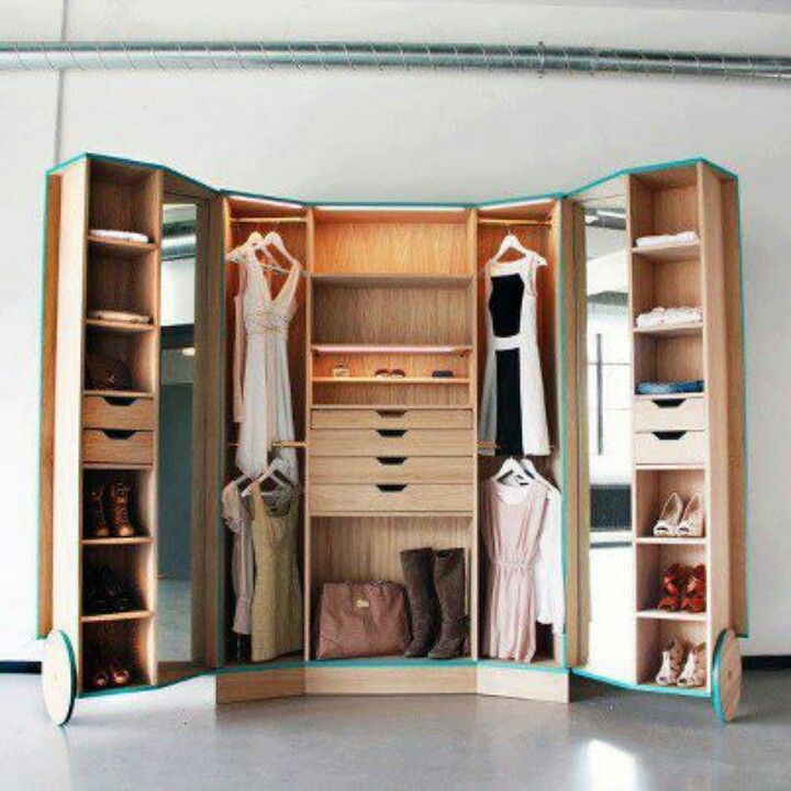 Organize Your Closet with a Stylish
Portable Wardrobe