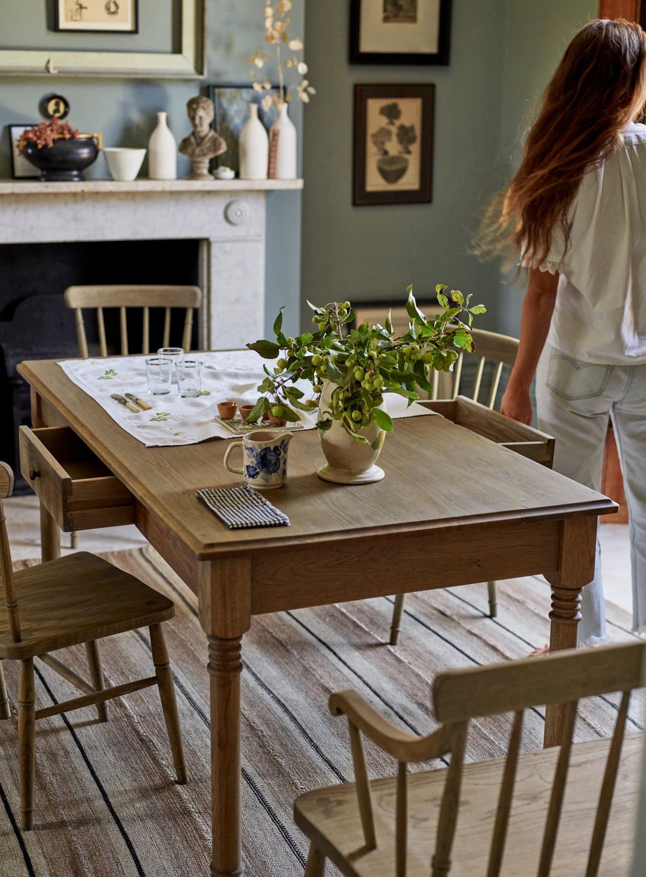 The Beauty and Elegance of Wooden Dining
Chairs