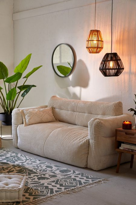 Big Comfort, Small Space: Finding the
Perfect Small Couch for Your Home