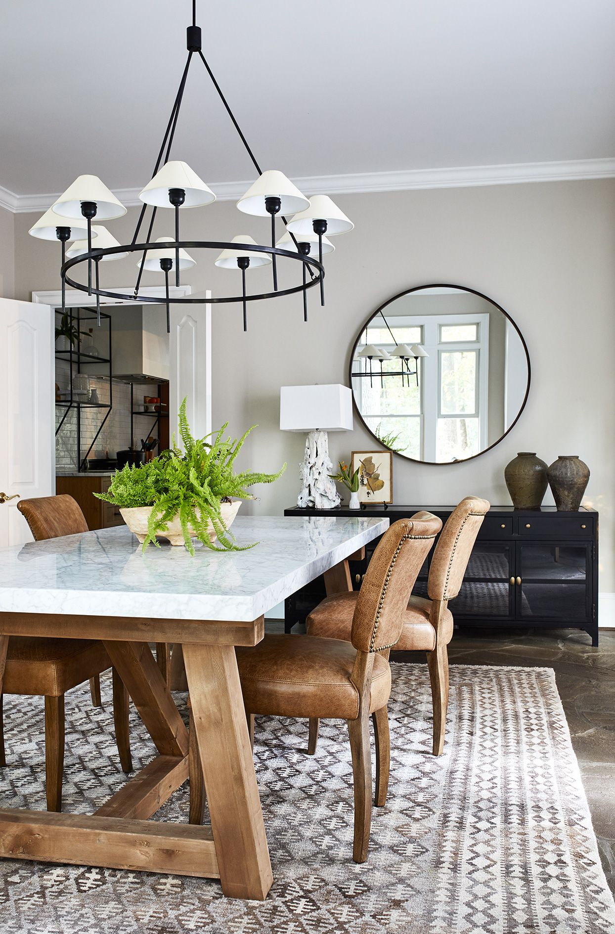 Top Trends in Marble Dining Tables for
Your Home