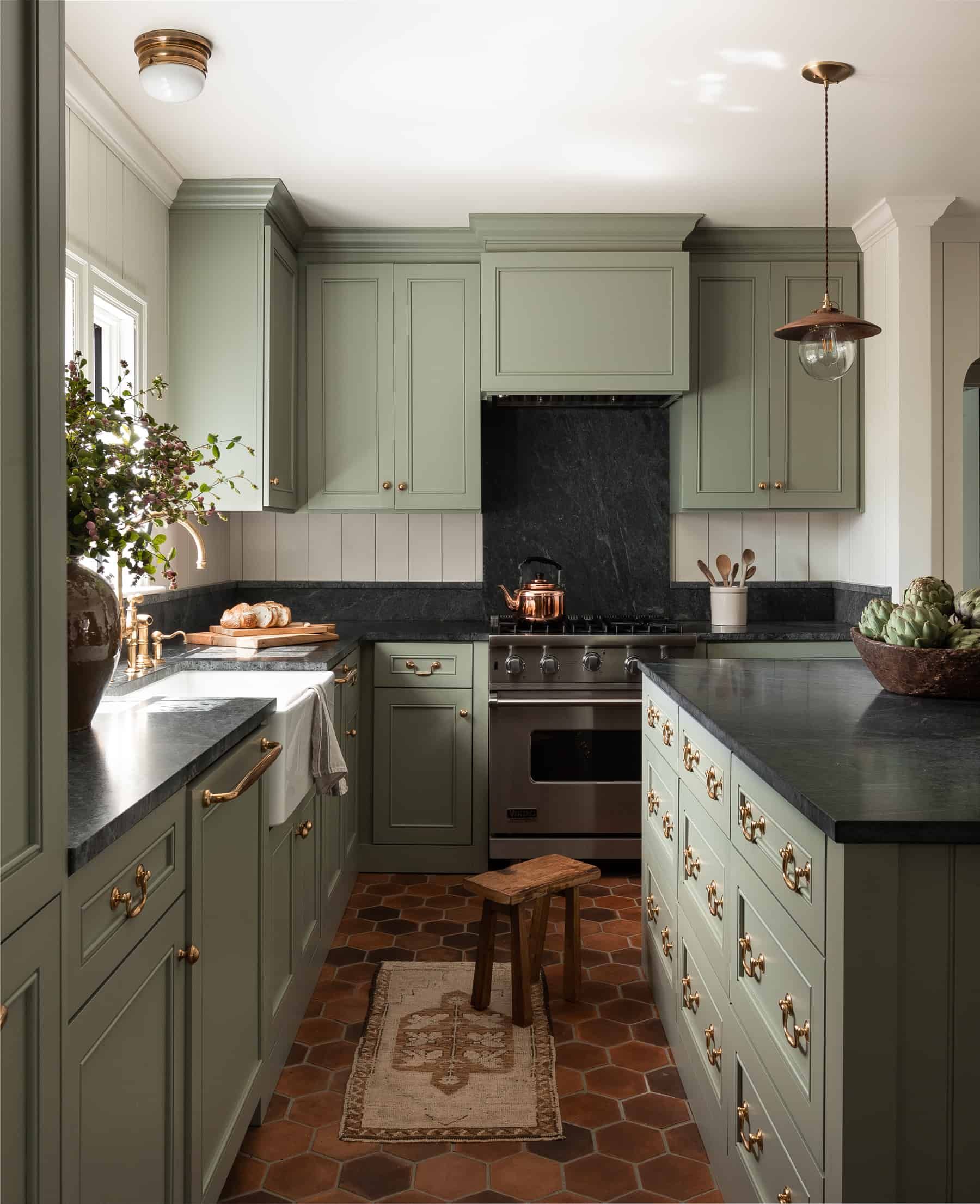 Choosing the Right Material for Your
Kitchen Counters