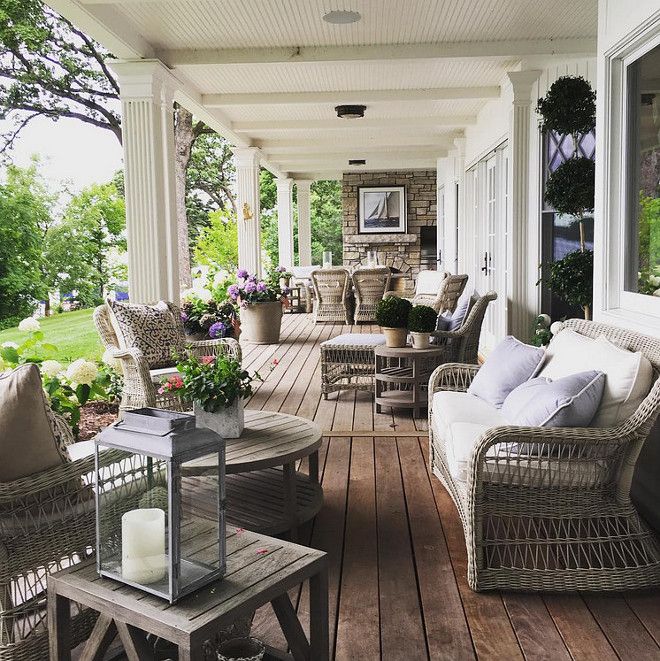 Ultimate Guide to Choosing Front Porch
Furniture for Your Outdoor Space