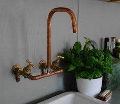 Top Tips for Repairing a Non-Starting
Copper Bathroom Faucet