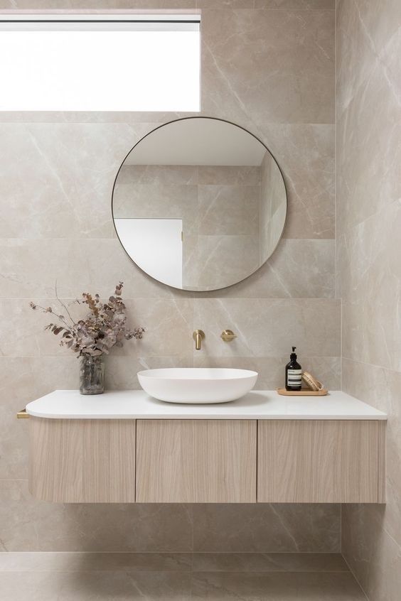 Bathroom Vanity Wall Mirrors: How to Make
a Small Space Feel Bigger