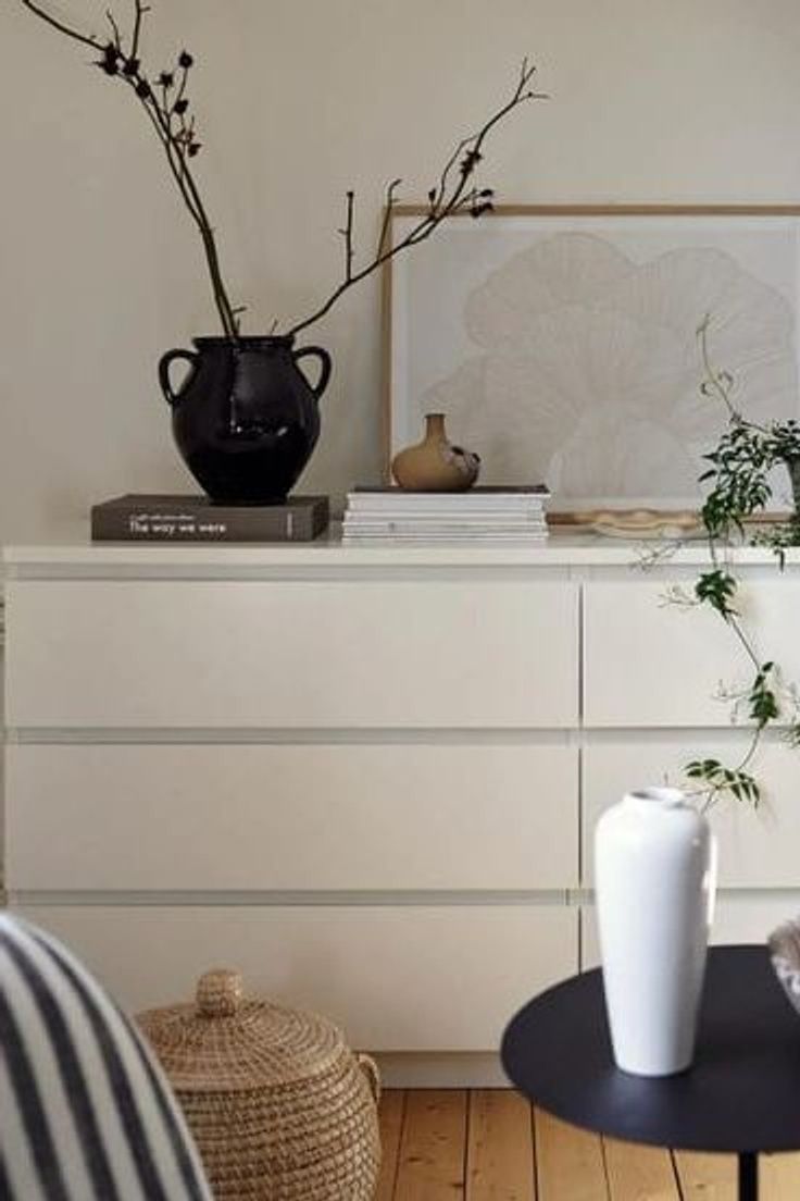 How to Style a White Dresser to Add
Elegance to Your Space