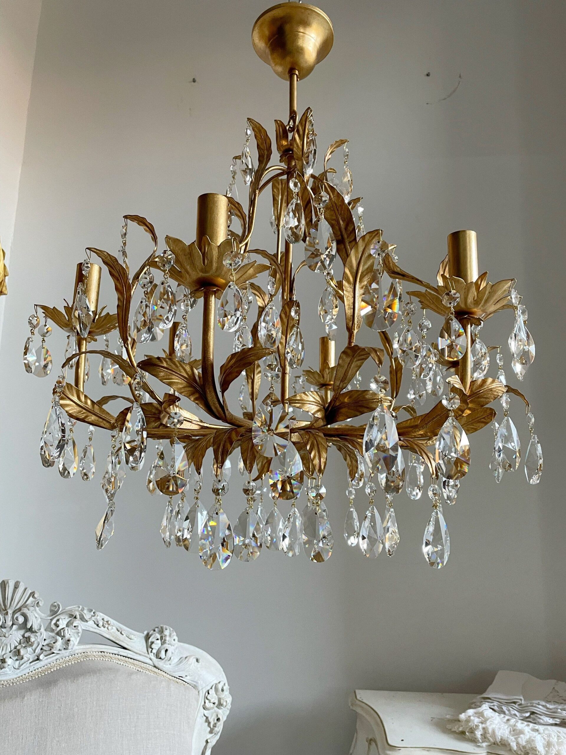 Upgrade Your Lighting with a Plug-in
Chandelier