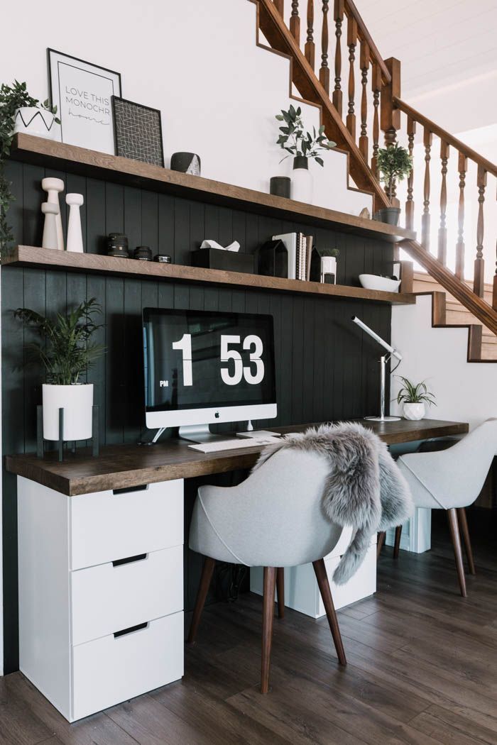 Ultimate Guide to Styling Your Workspace
with a Black Desk