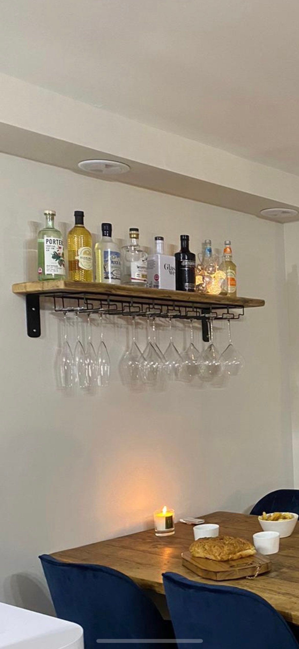 Beautiful and practical: The versatility
of glass shelves