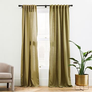 How to Incorporate Camo Curtains Into
Your Home Decor