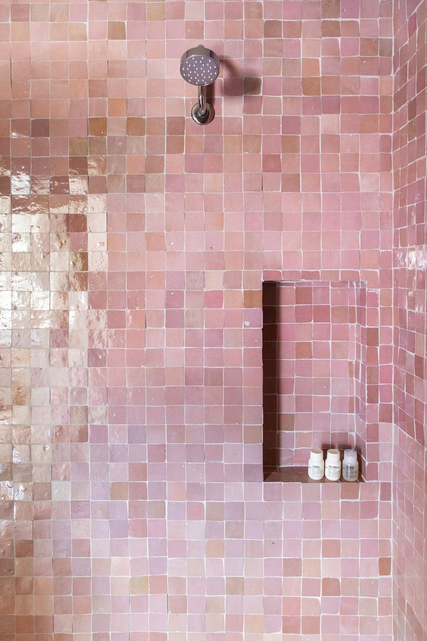 Creative Bathroom Tiling Ideas for a
Stylish Makeover