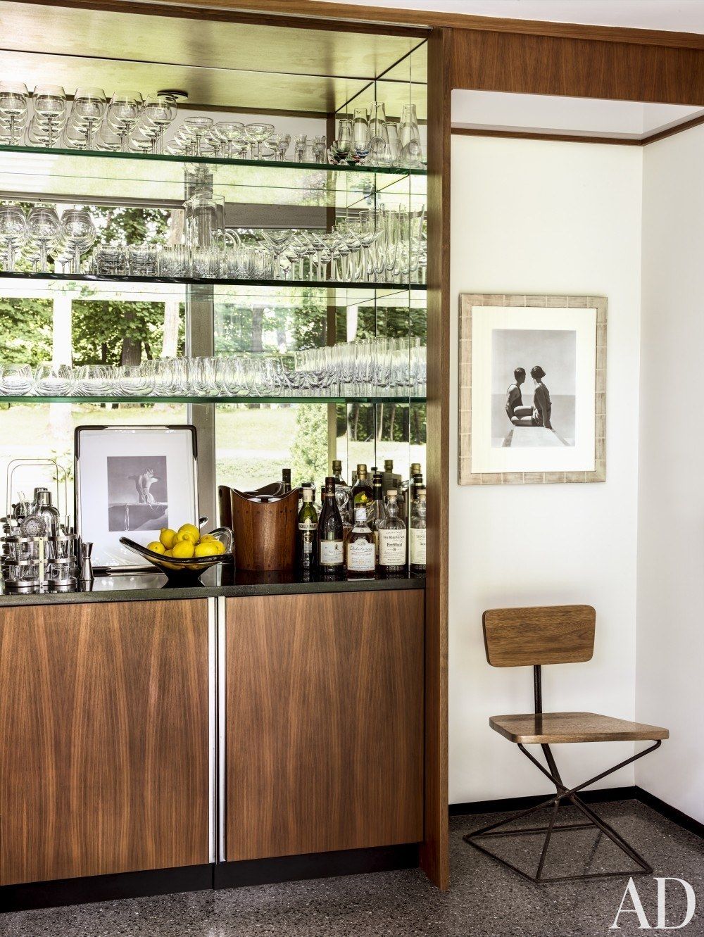 Creating a Contemporary Look with Glass
Shelving