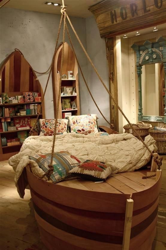 Creative Ways to Style and Decorate a
Boat Bookcase